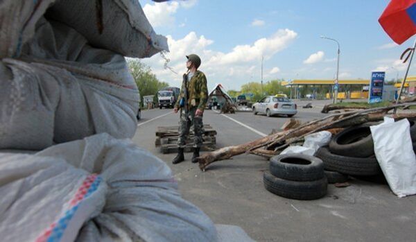 Lougansk : trois inconnus qui ont tiré sur les partisans de la fédéralisation arrêtés - Sputnik Afrique