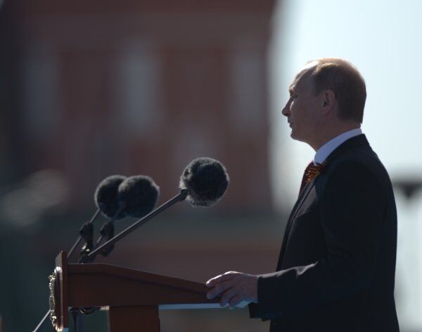 Intervention du président de Russie Vladimir Poutine au cours du défilé militaire sur la place Rouge. - Sputnik Afrique