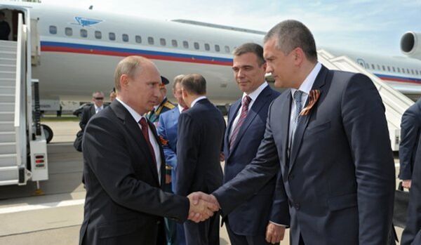 Les États-Unis et l'OTAN condamnent la visite de Poutine en Crimée - Sputnik Afrique
