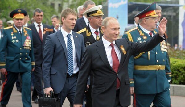 Poutine demande aux autres pays de respecter le droit des peuples à l'autodétermination - Sputnik Afrique