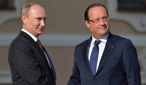 La rencontre Poutine-Hollande ne va pas à l'encontre de la politique US (officiel) - Sputnik Afrique