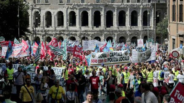 Une grève des employés municipaux a paralysé le centre de Rome - Sputnik Afrique