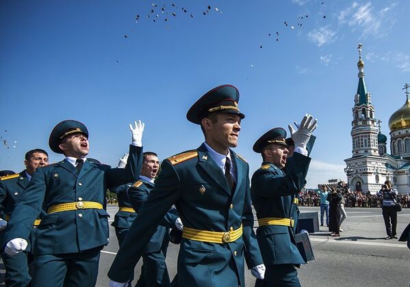 Les habitants de Russie célèbrent la plus grande fête nationale - Sputnik Afrique