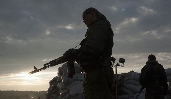 Ukraine : les miliciens promettent de cesser le feu - Sputnik Afrique