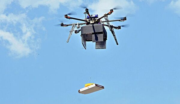 Une entreprise russe lance les livraisons de pizza par drone - Sputnik Afrique