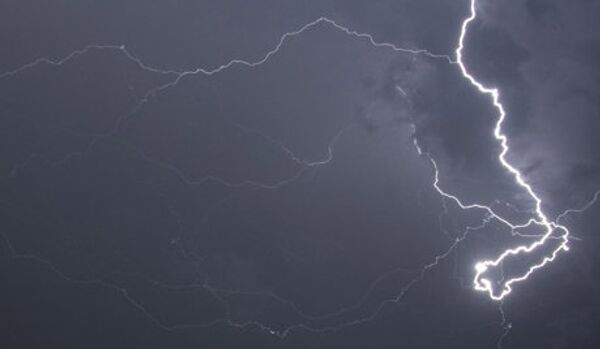 13 départements du sud de la France en alerte orange pour les orages - Sputnik Afrique