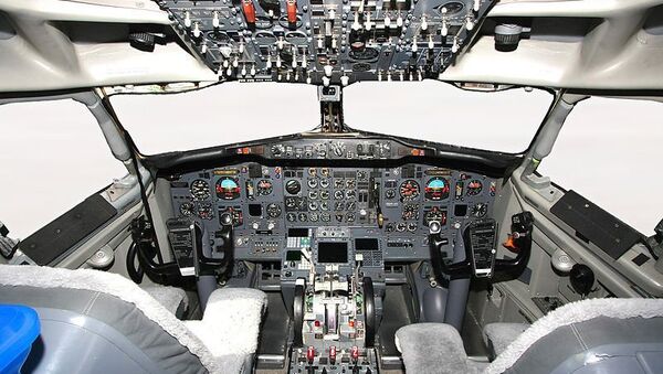Incident à bord d'un avion d'Air New Zealand: le pilote laisse le copilote devant la porte du cockpit - Sputnik Afrique