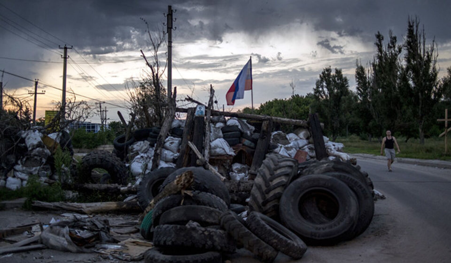 Донецк луганск. Луганская область 2014 война-. Война в Украине 2014 Луганск.