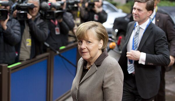 Crise ukrainienne : Merkel annonce la préparation des nouvelles sanctions envers la Russie - Sputnik Afrique