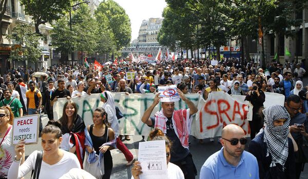 Un rassemblement anti-israélien à Paris dispersé par des gaz - Sputnik Afrique