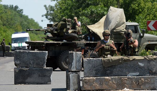 Trois militaires ukrainiens blessés transportés en Russie - Sputnik Afrique