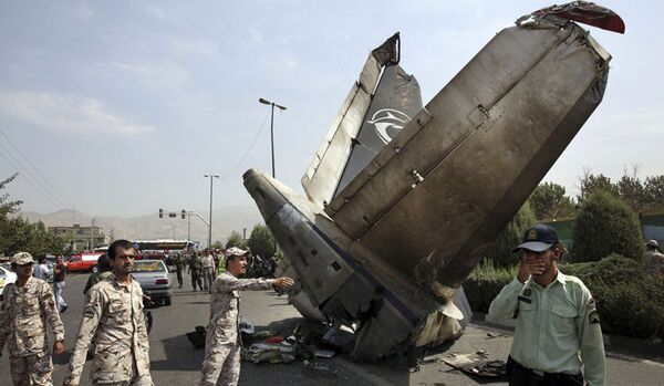 Iran/crash d'avion : 9 passagers ont survécu - Sputnik Afrique