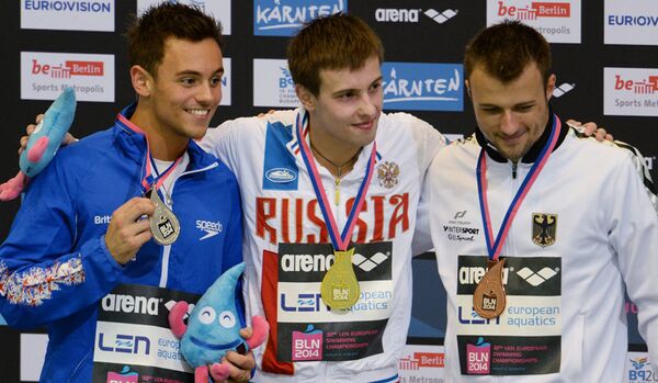 Championnats d’Europe de natation : le Russe Minibaev remporte l’épreuve de plongeon - Sputnik Afrique