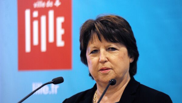 This file photo taken on January 14, 2016 shows Lille mayor Martine Aubry speaking during her traditional New Year address at the Lille city hall. Martine Aubry expressed on February 9, 2016 that she does not wish to be part of the French government. - Sputnik Afrique