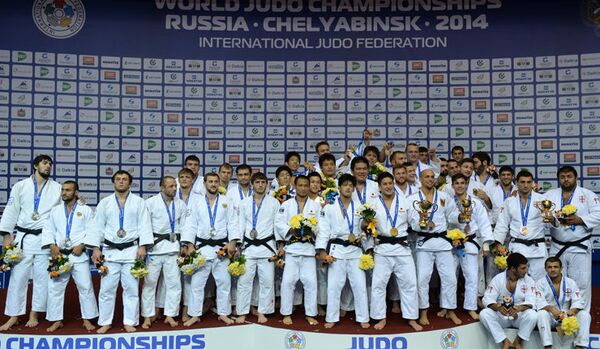 Les judokas russes en argent au Championnat du monde de judo à Tcheliabinsk - Sputnik Afrique