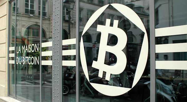 Le cours du Bitcoin s'envole jusqu'à 700 dollars - Sputnik Afrique