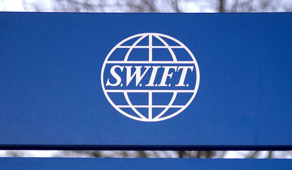 Le Parlement européen veut déconnecter la Russie du système SWIFT - Sputnik Afrique