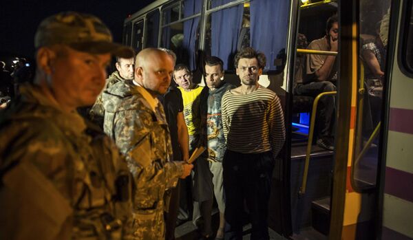 Donetsk : l'échange de prisonniers entre Kiev et les miliciens suspendu - Sputnik Afrique