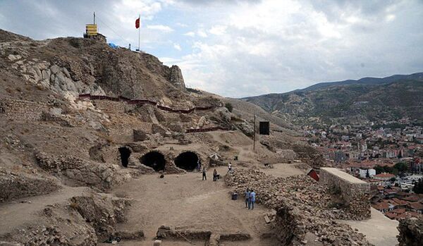 La prison de Dracula retrouvée parmi les vestiges d’un château en Turquie ? - Sputnik Afrique
