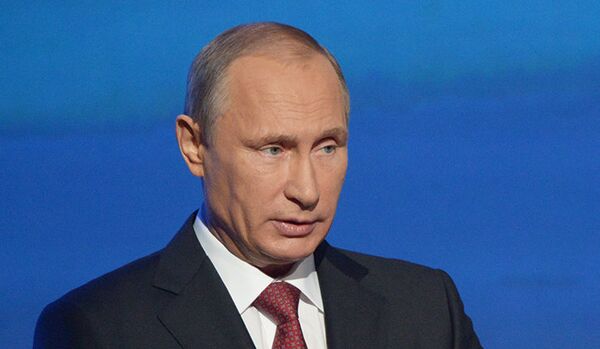 Poutine décoré de l'Ordre de la Fédération Internationale de Natation - Sputnik Afrique