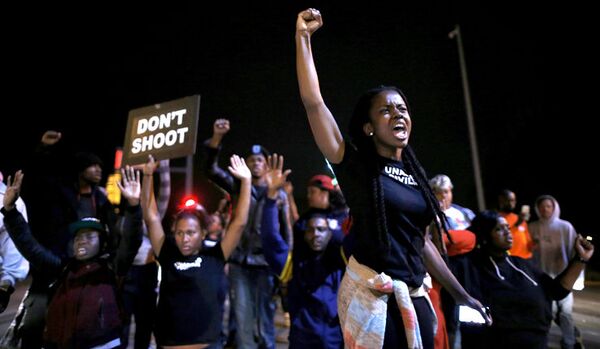 USA : la police disperse une manifestation à Saint-Louis - Sputnik Afrique