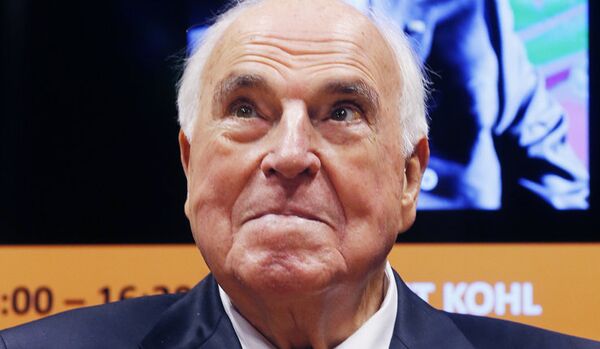 Ukraine : l'Occident devrait agir avec plus d'intelligence (Helmut Kohl) - Sputnik Afrique
