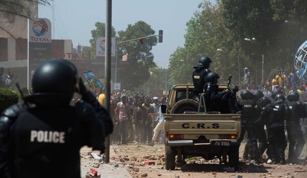 Burkina Faso : des inconnus ont essayé d’assiéger le bâtiment de la télévision d’Etat - Sputnik Afrique