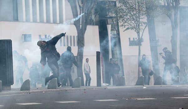 2 policiers blessés à Toulouse lors d’une manifestation pour Rémi Fraisse - Sputnik Afrique