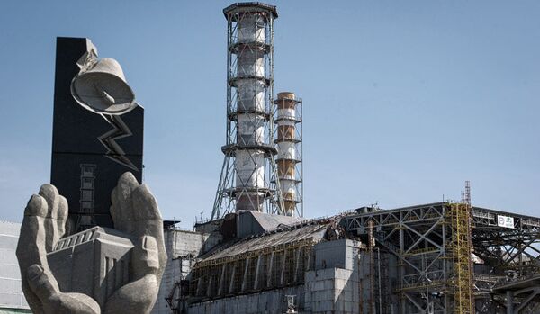 Le consortium français Novarka a levé une arche devant le réacteur accidenté de la centrale nucléaire de Tchernobyl - Sputnik Afrique