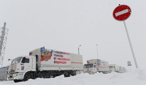 Aide russe au Sud-est de l'Ukraine: le convoi est de retour à Rostov - Sputnik Afrique