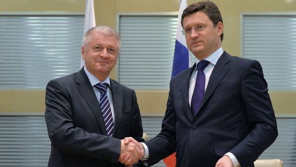 La Russie et la Slovaquie signent un accord sur les fournitures de pétrole - Sputnik Afrique