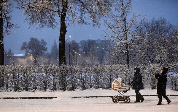 Moscou sous la neige - Sputnik Afrique