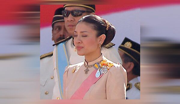 Thaïlande: la femme du prince héritier renonce à son titre royal - Sputnik Afrique