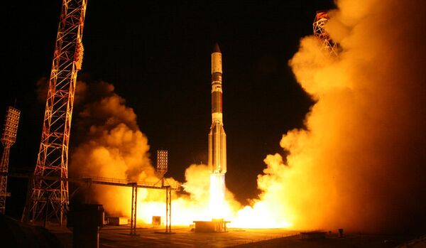 Le lancement de Proton-M avec le satellite Yamal-401 est prévu pour le 15 décembre - Sputnik Afrique