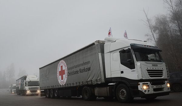 Le convoi livrant de l'aide humanitaire dans le Donbass est retourné en Russie - Sputnik Afrique