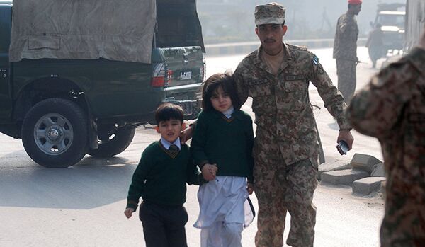 Pakistan : quatre morts dans l'attaque d'une école militaire par des talibans - Sputnik Afrique