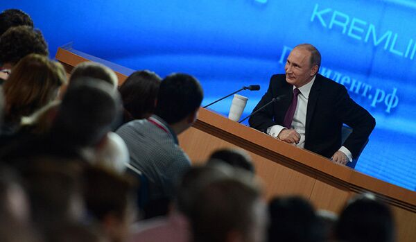 Conférence de presse de Poutine: 53 questions en 3 heures - Sputnik Afrique