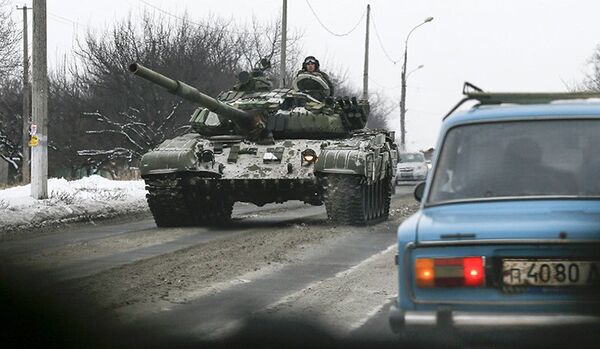 Ukraine: le Donbass s'attend à une invasion de l'armée - Sputnik Afrique