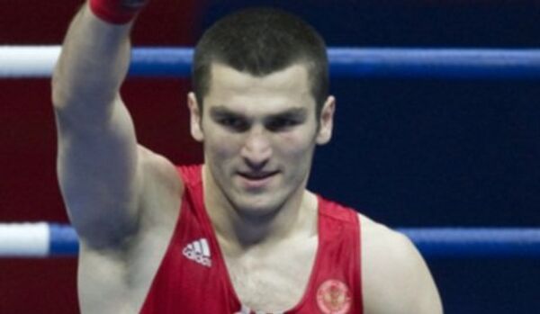 Le Russe Beterbiev nommé le boxeur le plus prometteur de 2014 (Fightnews) - Sputnik Afrique