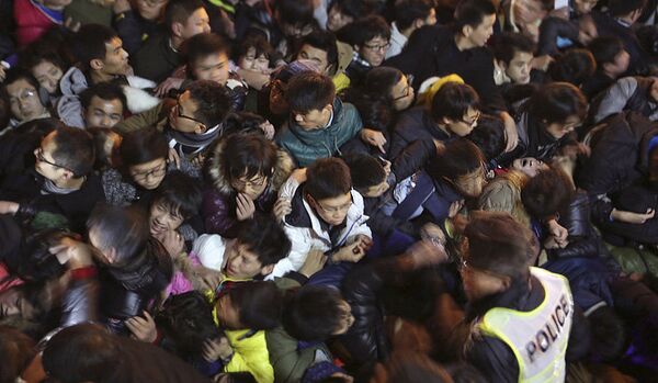 A Shanghai, la fête du Nouvel An vire au chaos et à la mort - Sputnik Afrique