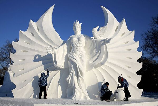 Harbin, la ville aux sculptures de neige - Sputnik Afrique
