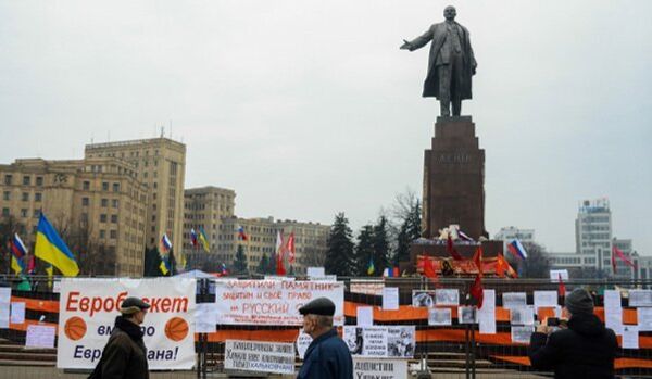 Ukraine: plus de 500 statues de Lénine détruites en un an - Sputnik Afrique
