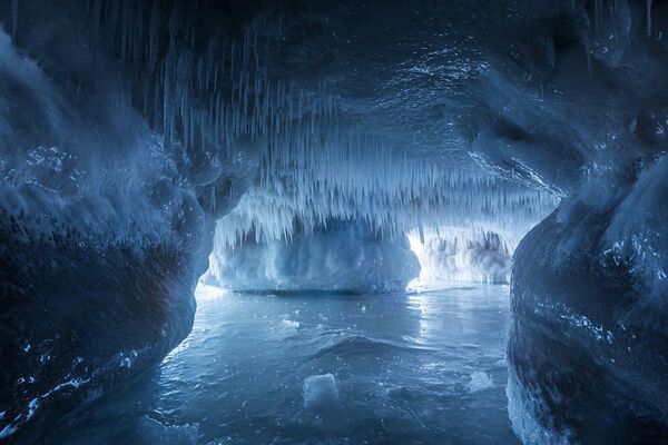 Les cascades de glace dans les grottes des Grands Lacs - Sputnik Afrique
