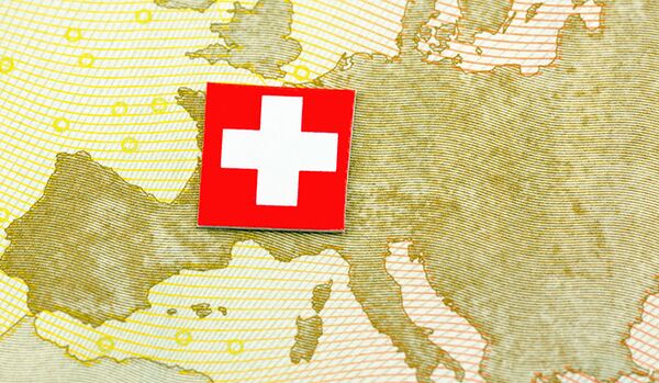 La Suisse laisse s'envoler son franc et provoque une tempête financière - Sputnik Afrique