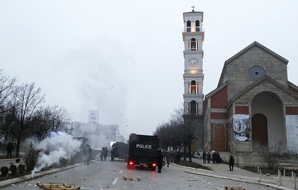80 blessés dans des affrontements au Kosovo - Sputnik Afrique