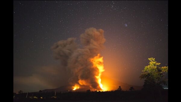 L’éruption d’un stratovolcan en Indonésie - Sputnik Afrique