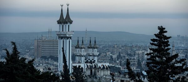Zerstörte Häuser bei schweren Straßenkämpfen in Aleppo - Sputnik Afrique