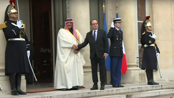 François Hollande reçoit le prince héritier saoudien à l'Elysée - Sputnik Afrique