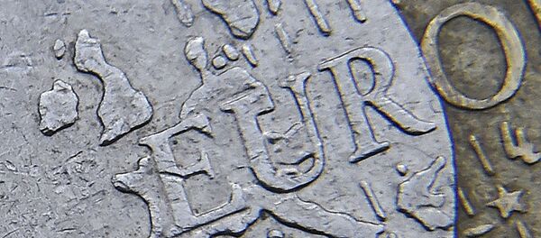 Detail of a European map, including Great Britain, is seen on the face of a Euro coin in London, Britain - Sputnik Afrique