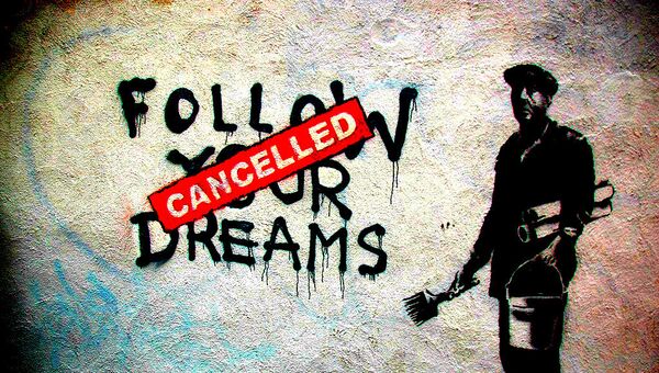 Banksy in Boston: F̶O̶L̶L̶O̶W̶ ̶Y̶O̶U̶R̶ ̶D̶R̶E̶A̶M̶S̶ CANCELLED, Essex St, Chinatown, Boston - Sputnik Afrique